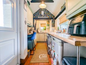 Kitchen- click for photo gallery